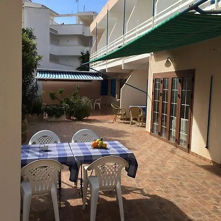 アパートホテル Paguera Mar Y Sol